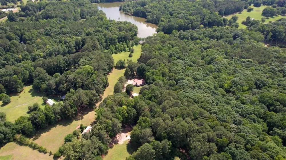 2217 Meadows Road Newborn, GA 30056