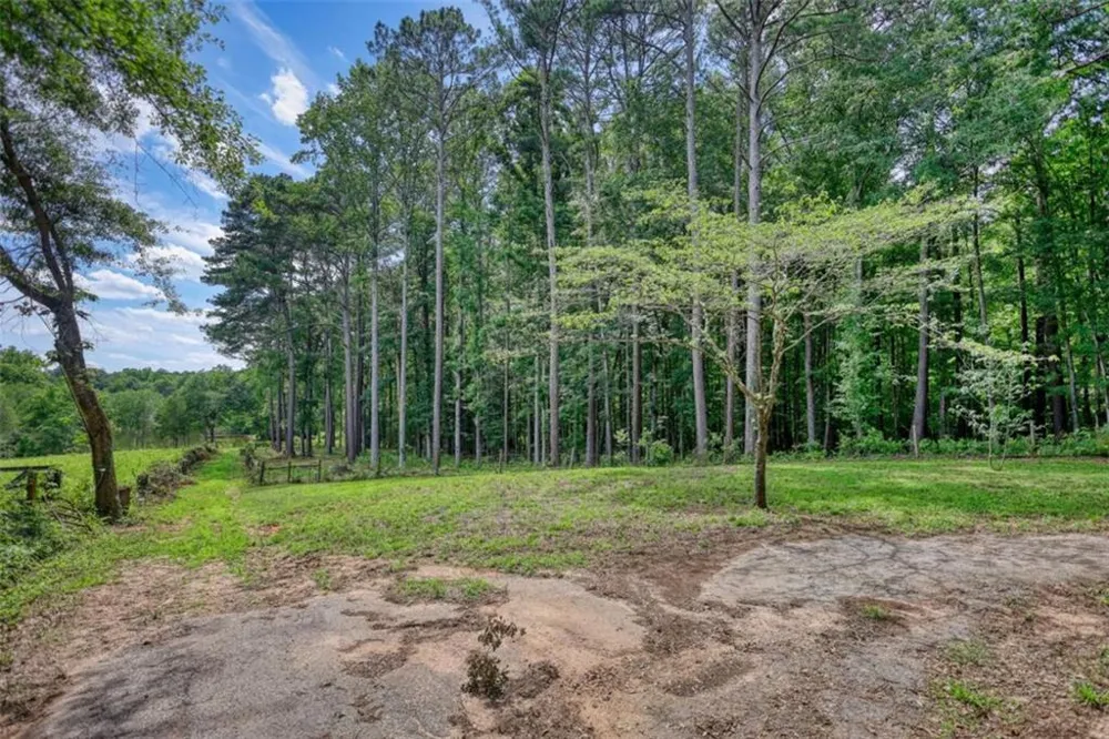 2217 Meadows Road Newborn, GA 30056