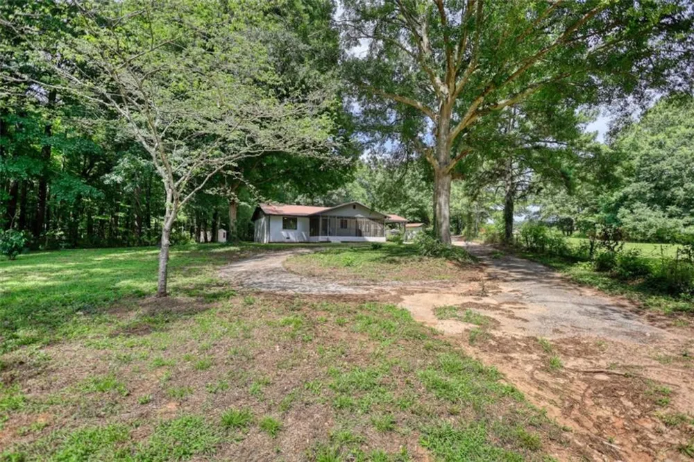 2217 Meadows Road Newborn, GA 30056