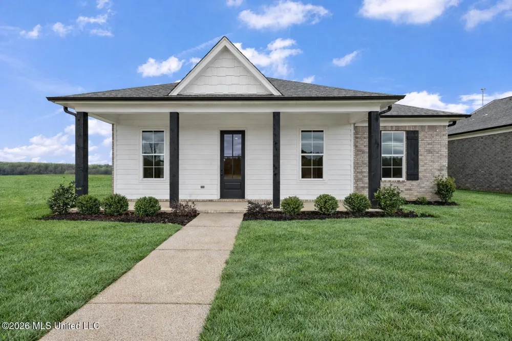 490 Bolivar Drive Nesbit, MS 38651