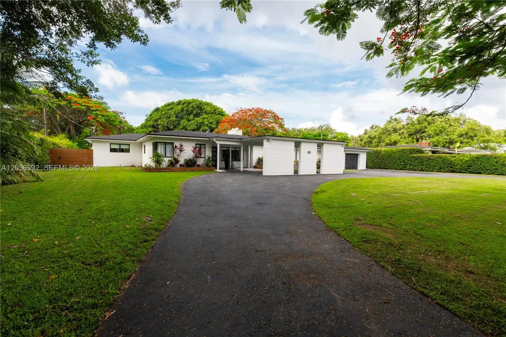 7970 SW 122nd St Pinecrest, FL 33156