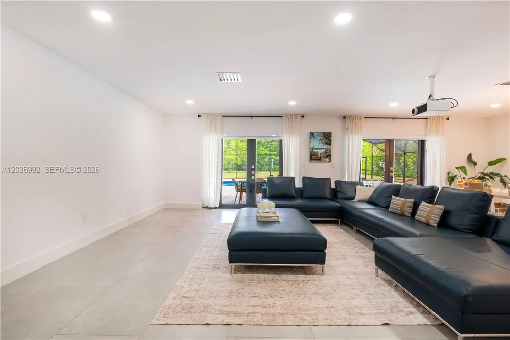 7970 SW 122nd St Pinecrest, FL 33156
