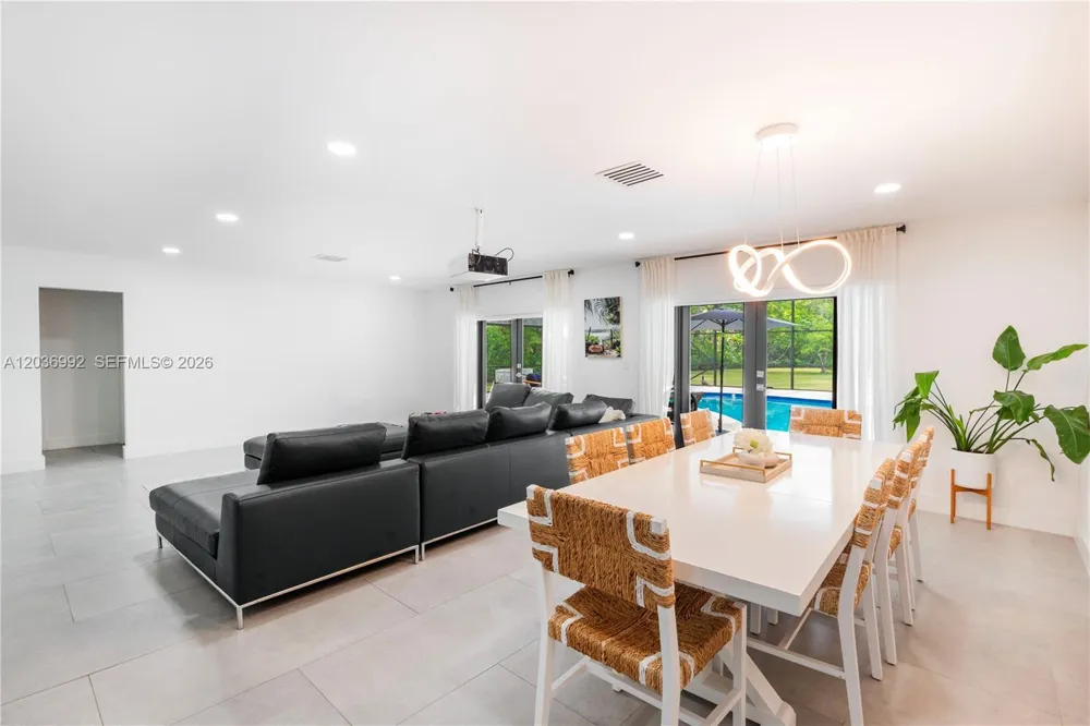 7970 SW 122nd St Pinecrest, FL 33156