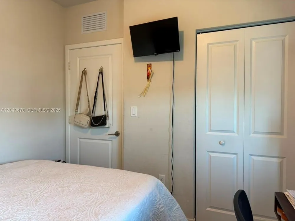 1057 NW 5th St #1057 Florida City, FL 33034