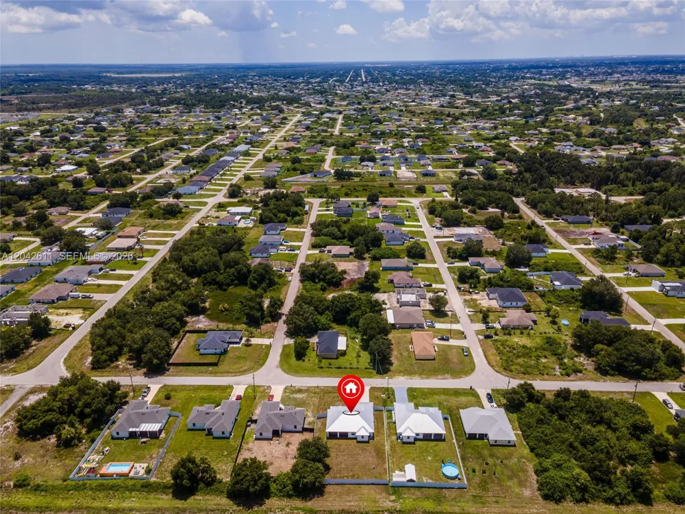 365 Ranier Ave Lehigh Acres, FL 33974