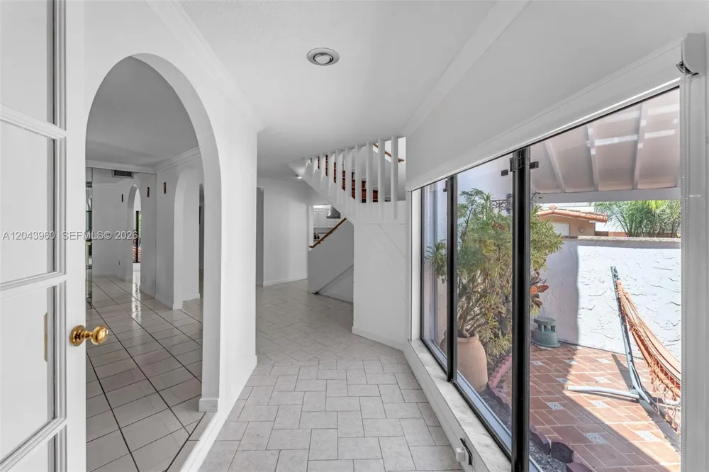 8390 SW 2nd St #0 Miami, FL 33144