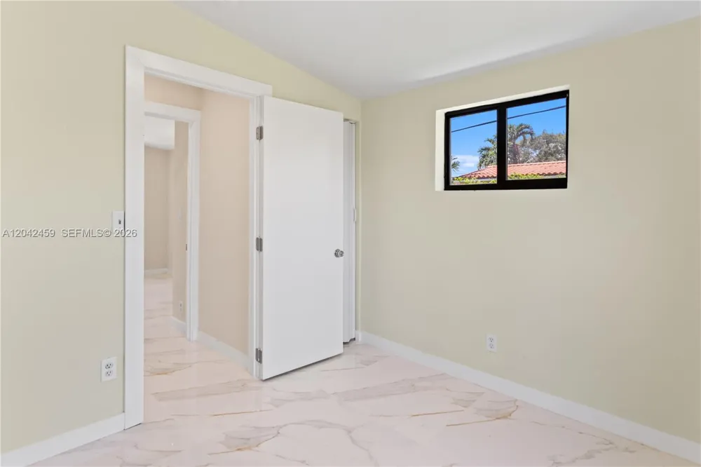 21330 NE 26 AV Aventura, FL 33180