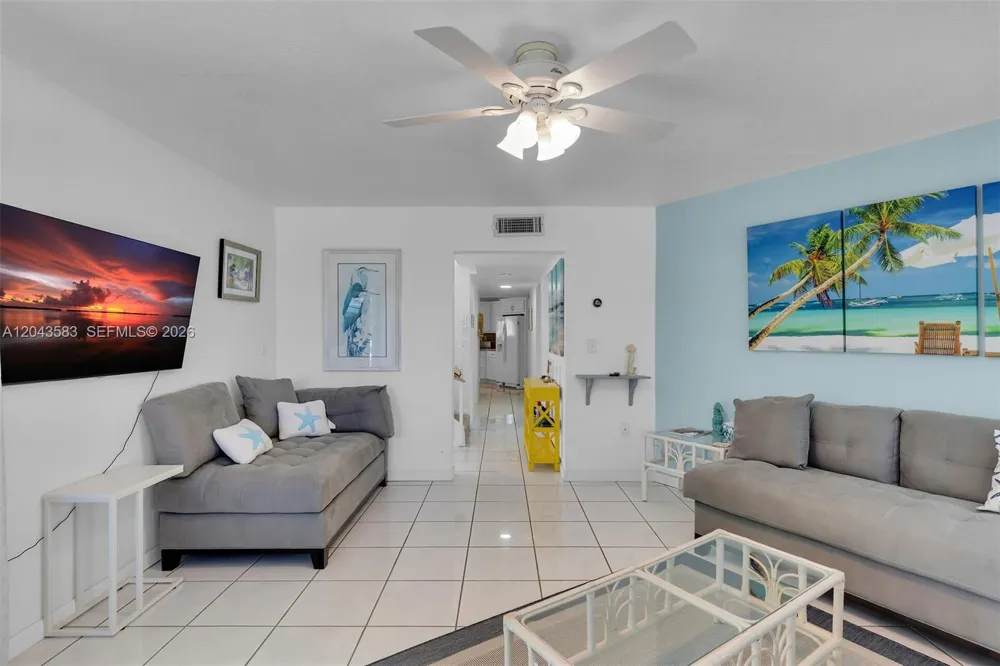 19 Park Drive Key Largo, FL 33037