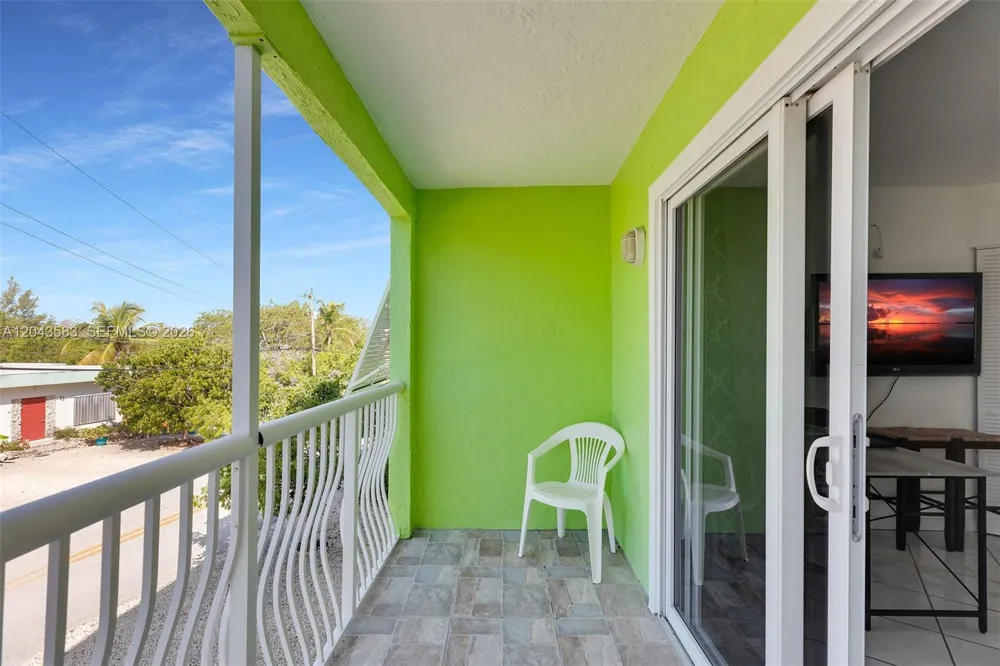 19 Park Drive Key Largo, FL 33037