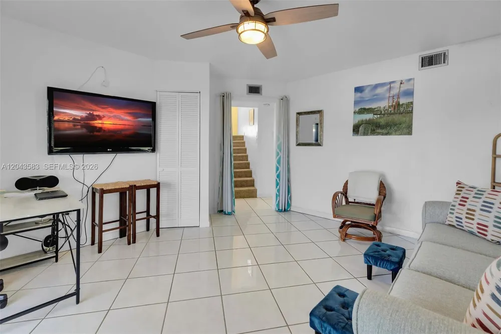 19 Park Drive Key Largo, FL 33037