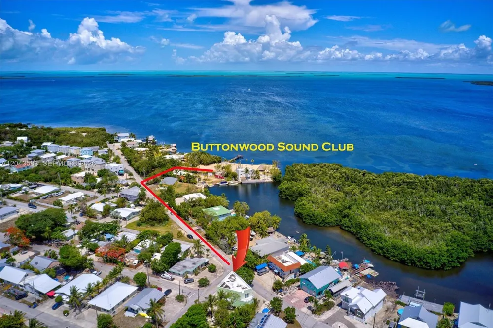 19 Park Drive Key Largo, FL 33037