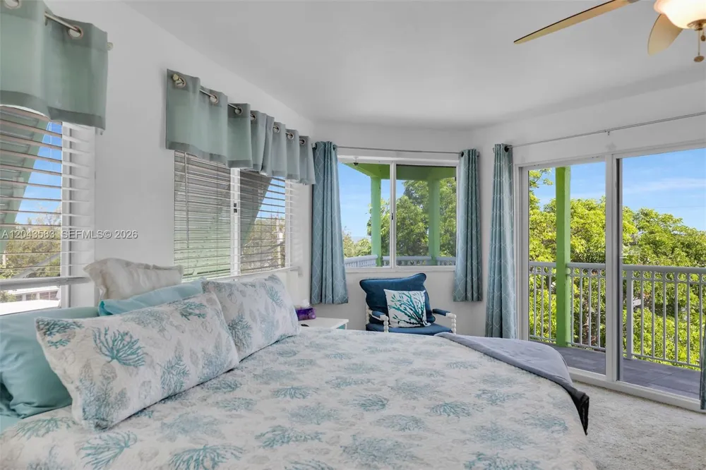19 Park Drive Key Largo, FL 33037