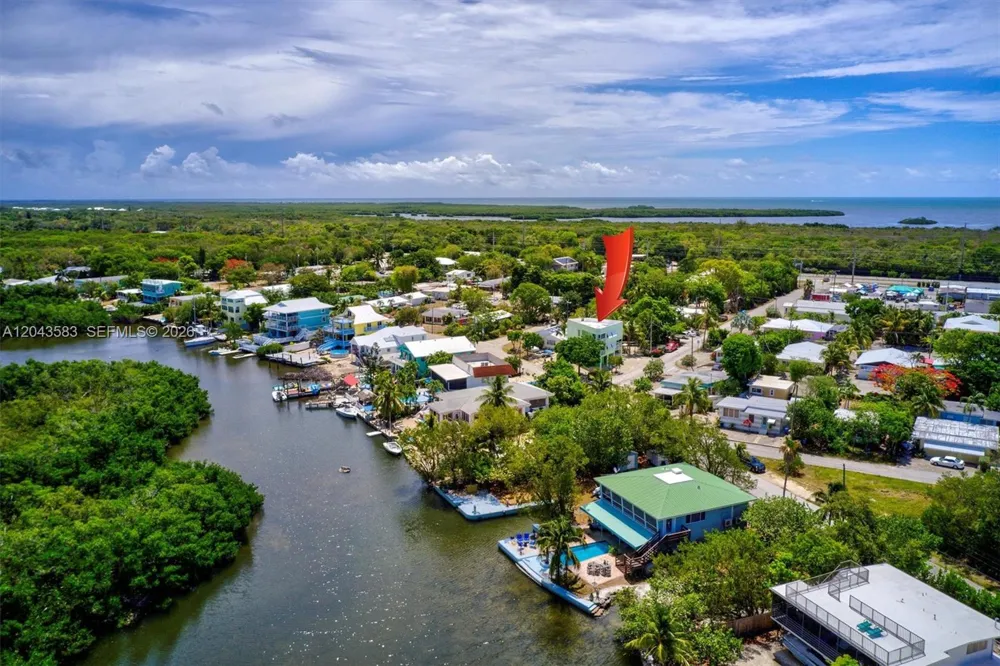 19 Park Drive Key Largo, FL 33037