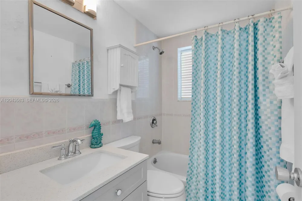 19 Park Drive Key Largo, FL 33037