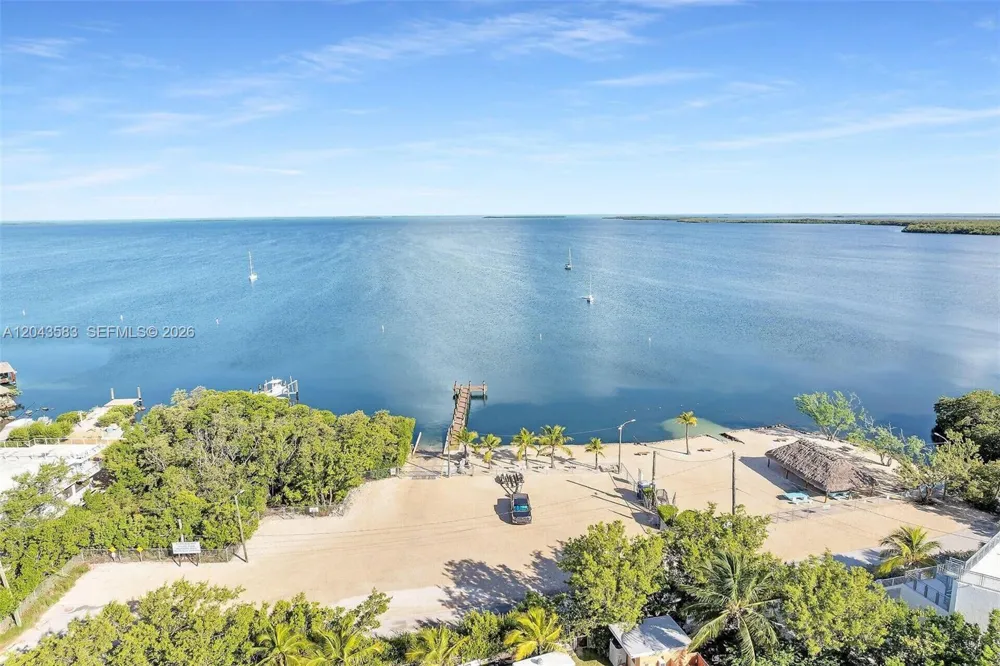19 Park Drive Key Largo, FL 33037