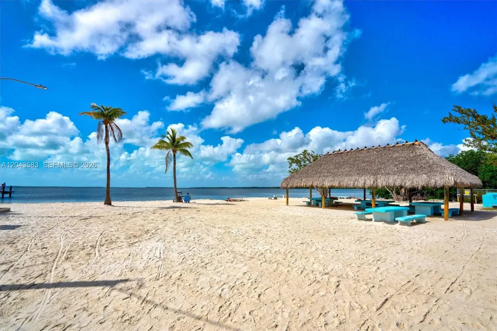 19 Park Drive Key Largo, FL 33037