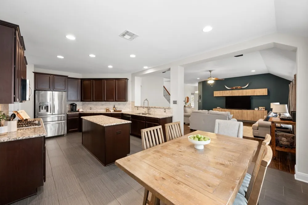 18404 Deleon Bayou Lane Austin, TX 78738
