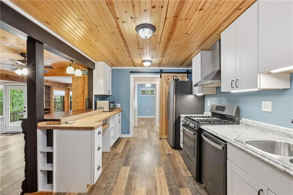 129 Nob Hill Ridge Cleveland, GA 30528