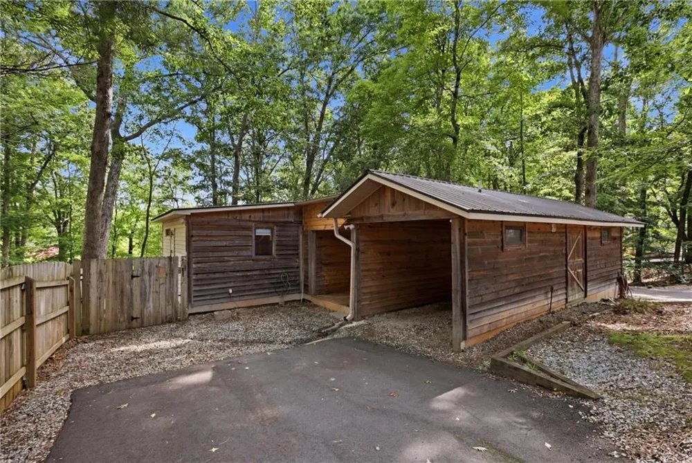 129 Nob Hill Ridge Cleveland, GA 30528