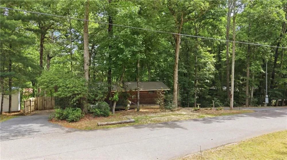 129 Nob Hill Ridge Cleveland, GA 30528