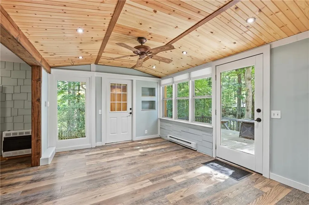 129 Nob Hill Ridge Cleveland, GA 30528