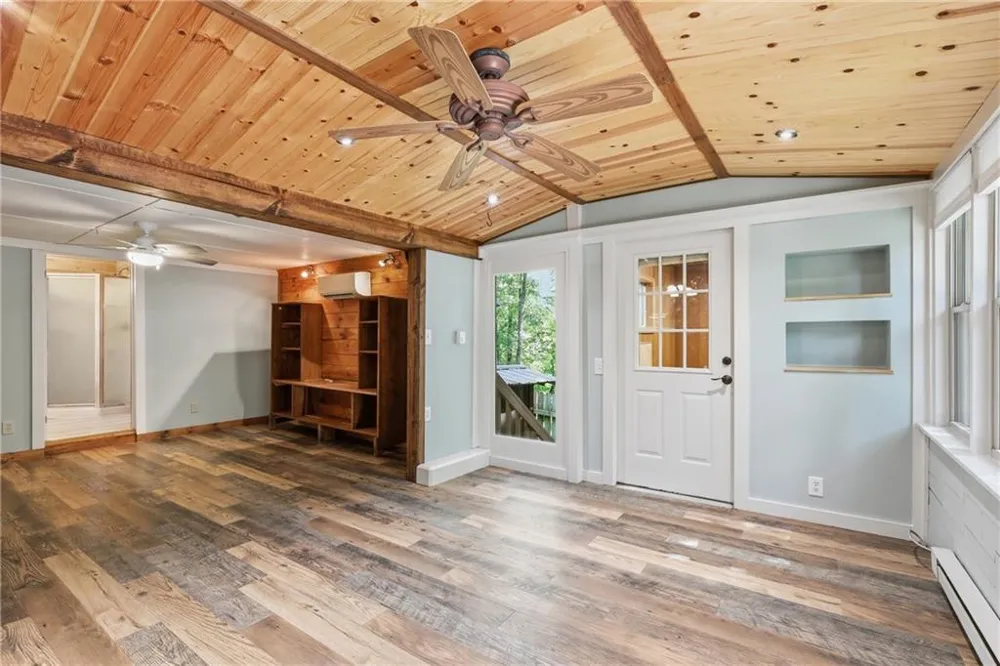 129 Nob Hill Ridge Cleveland, GA 30528
