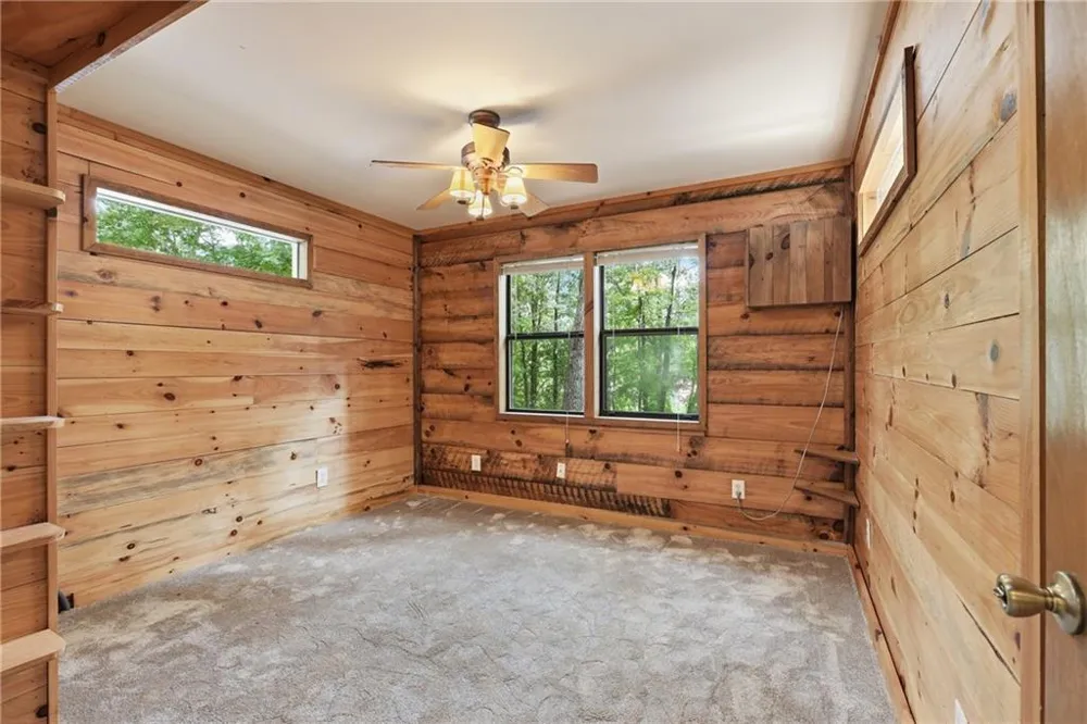 129 Nob Hill Ridge Cleveland, GA 30528