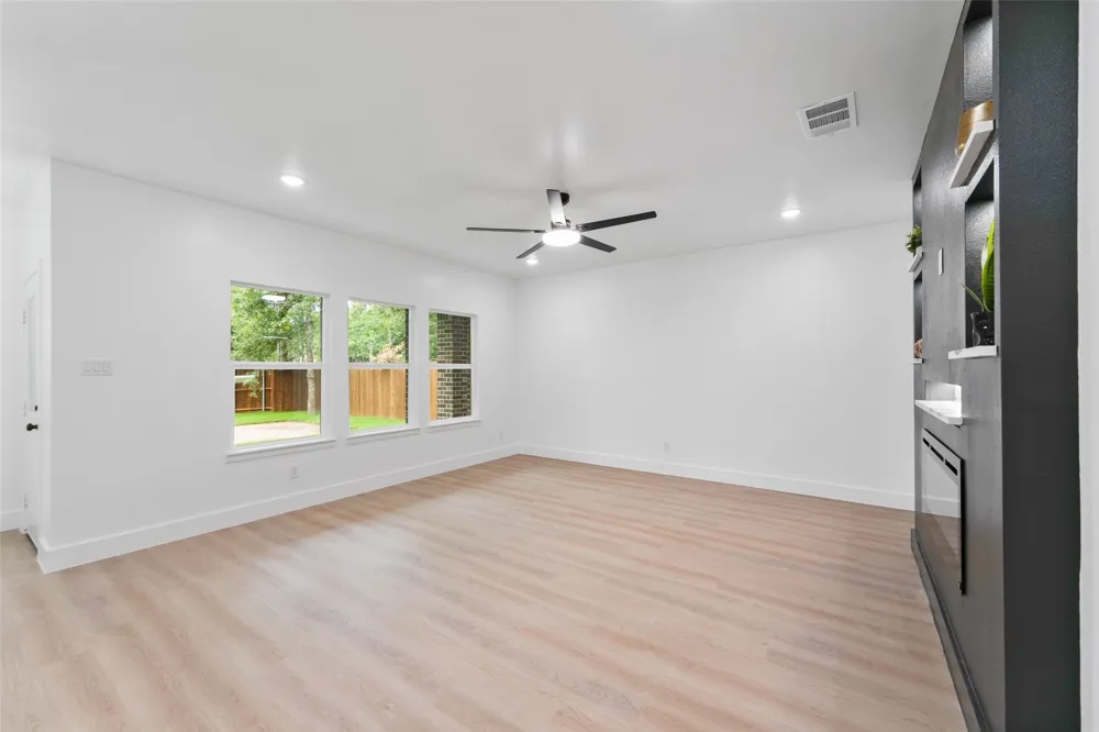 119 Parkside Drive Trinidad, TX 75163