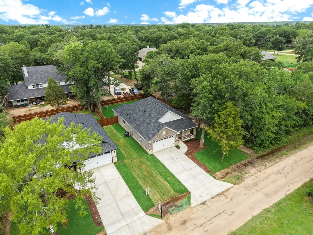 119 Parkside Drive Trinidad, TX 75163