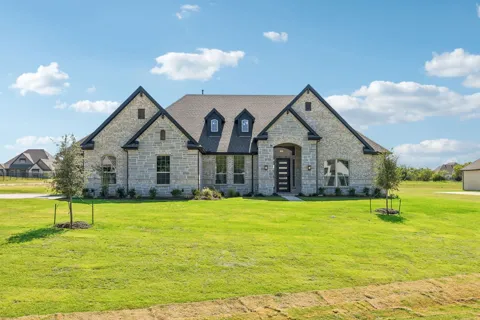 5001 Valley View Drive