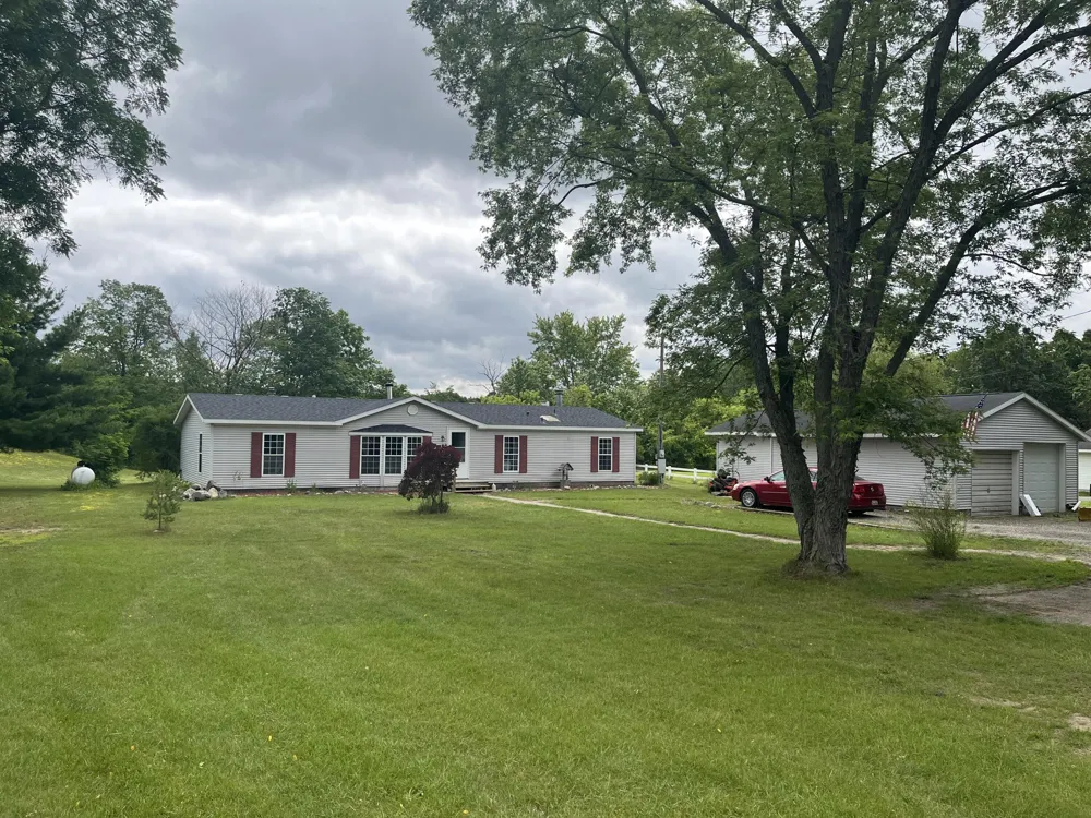 1172 Greenville Road Pine Township, MI 48888