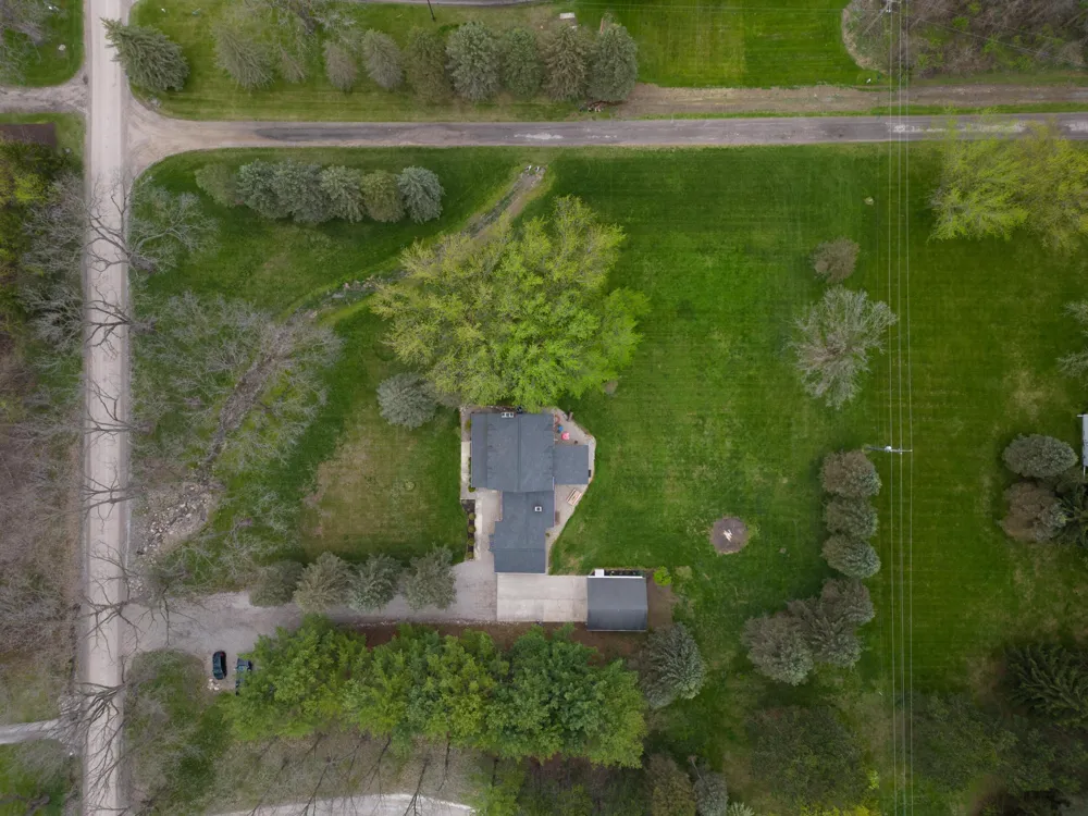 6121 Saline Waterworks Road Lodi Township, MI 48176
