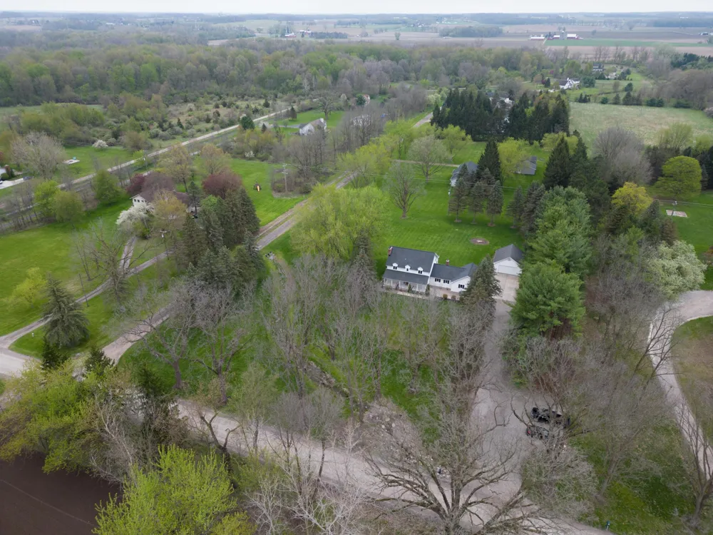6121 Saline Waterworks Road Lodi Township, MI 48176