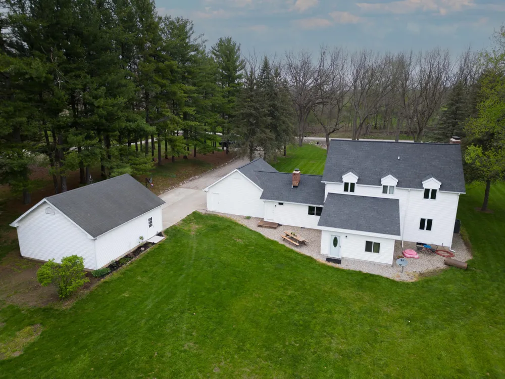 6121 Saline Waterworks Road Lodi Township, MI 48176