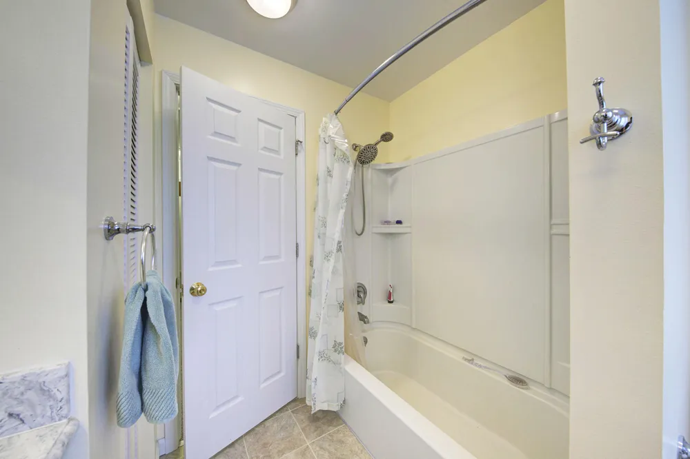 6121 Saline Waterworks Road Lodi Township, MI 48176