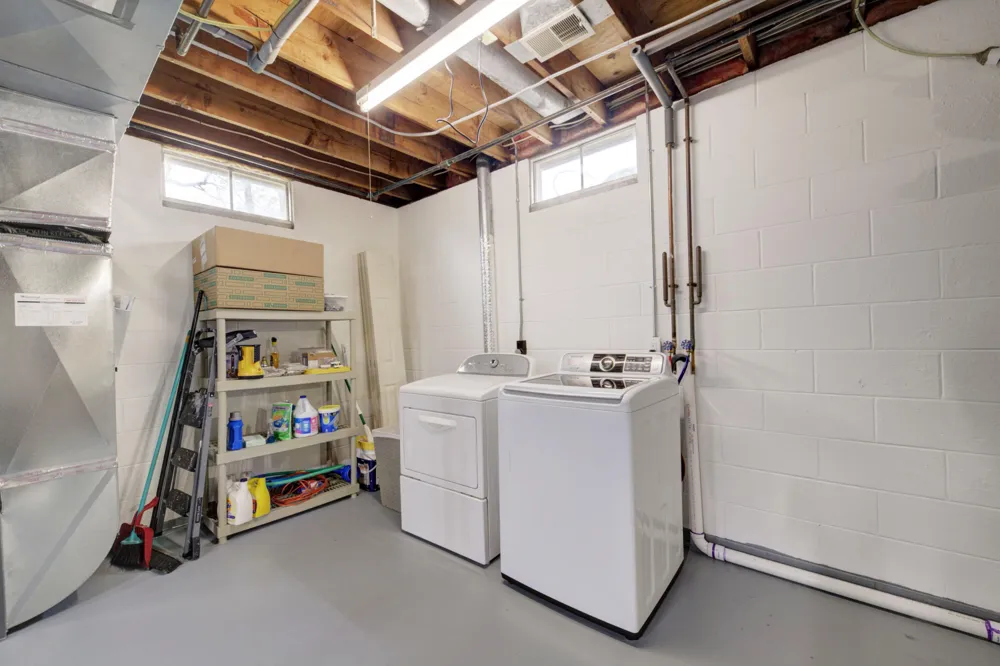 6121 Saline Waterworks Road Lodi Township, MI 48176
