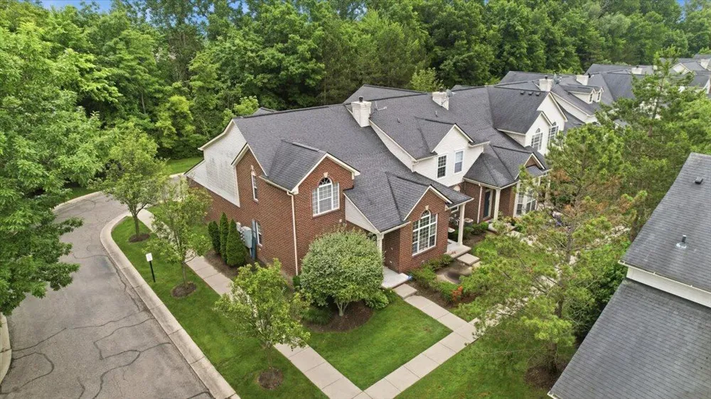 18101 Adri Circle Commerce Charter Township, MI 48390