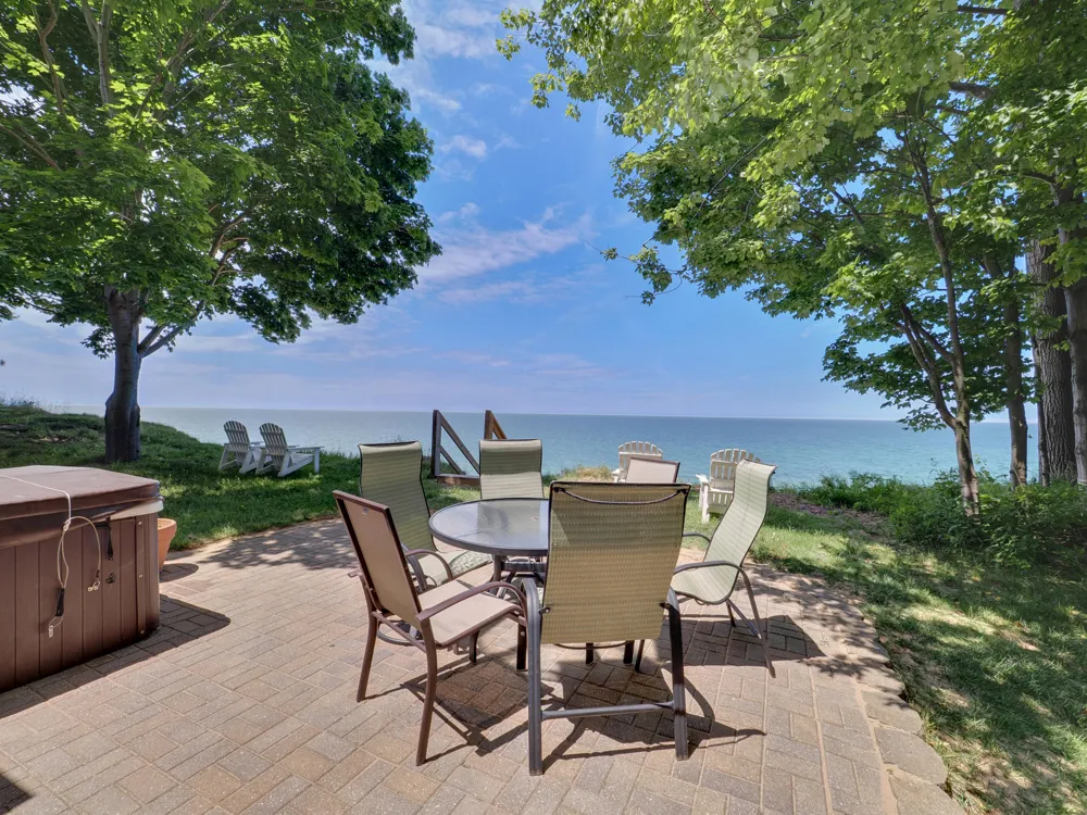4616 W Fox Farm Road Filer Charter Township, MI 49660
