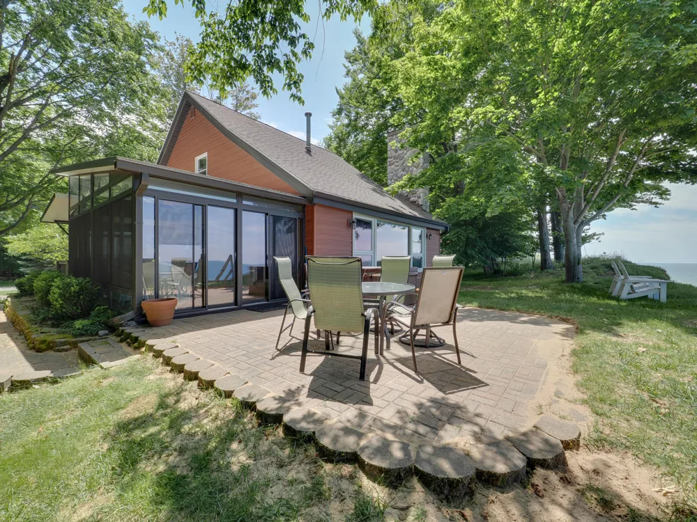 4616 W Fox Farm Road Filer Charter Township, MI 49660