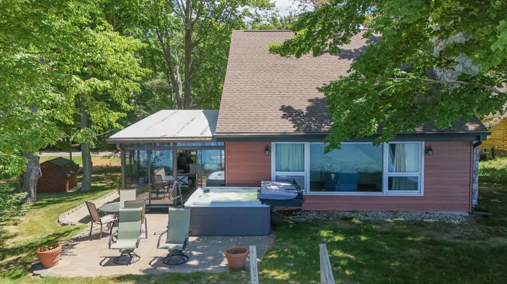 4616 W Fox Farm Road Filer Charter Township, MI 49660