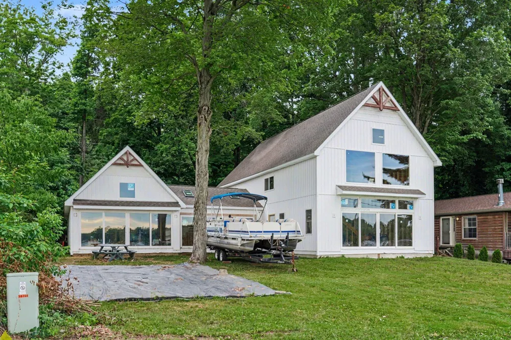 50756 Garrett Road Silver Creek Township, MI 49047