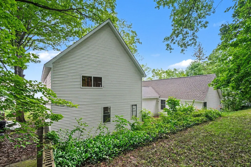 50756 Garrett Road Silver Creek Township, MI 49047