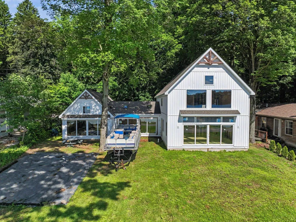50756 Garrett Road Silver Creek Township, MI 49047