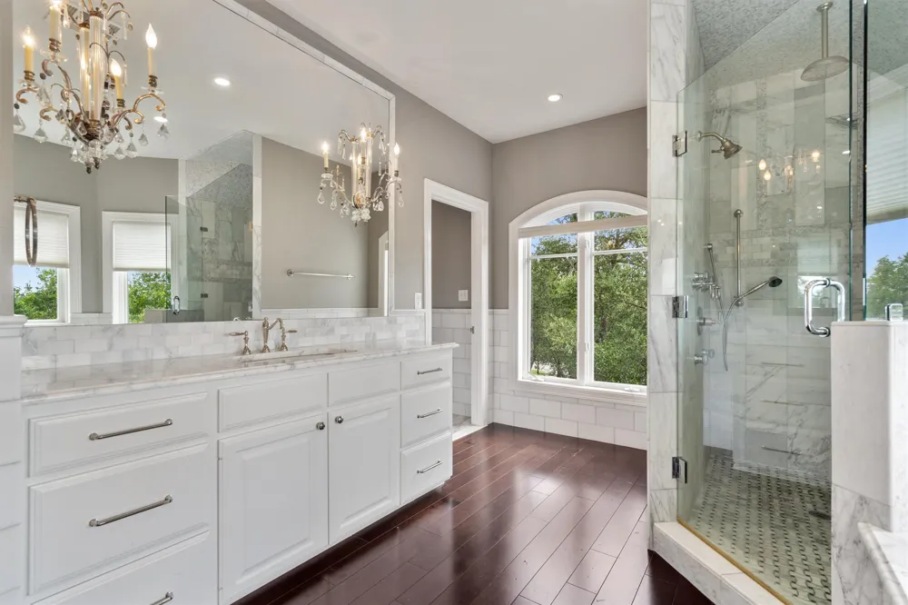 3735 Lost Creek Boulevard Austin, TX 78735