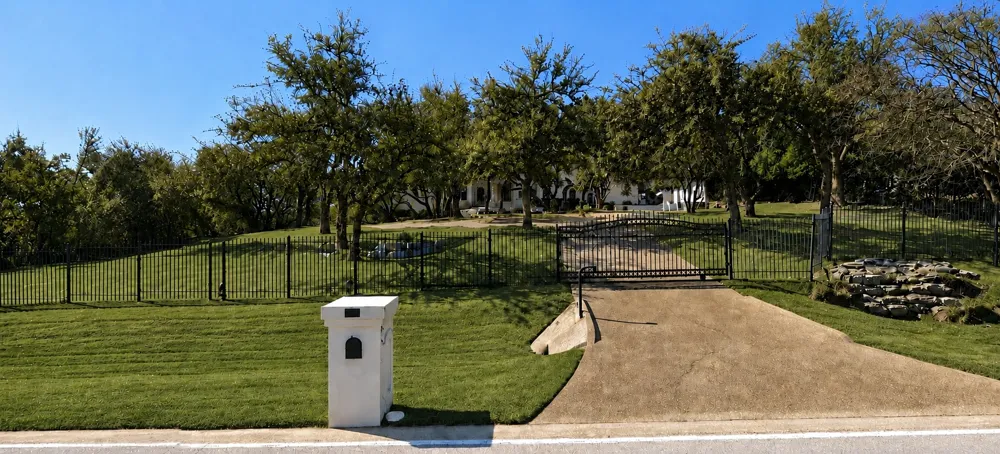 3735 Lost Creek Boulevard Austin, TX 78735