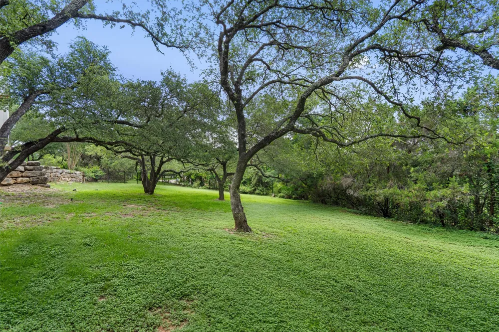 3735 Lost Creek Boulevard Austin, TX 78735