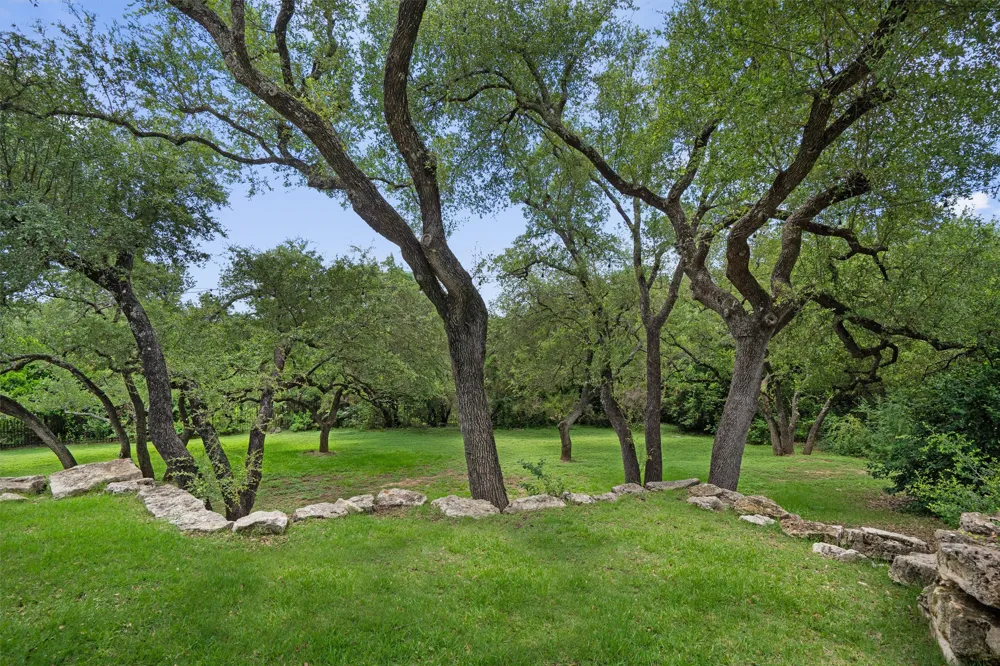 3735 Lost Creek Boulevard Austin, TX 78735