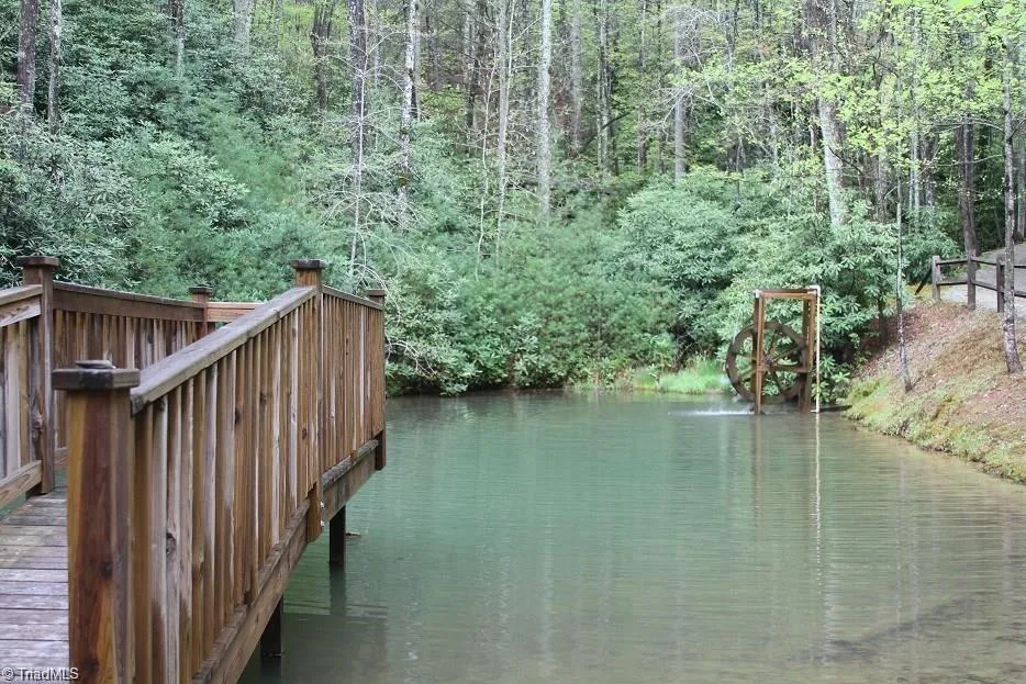 6 Laurel Road Purlear, NC 28665