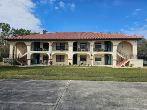 2104 GRANADA COURT