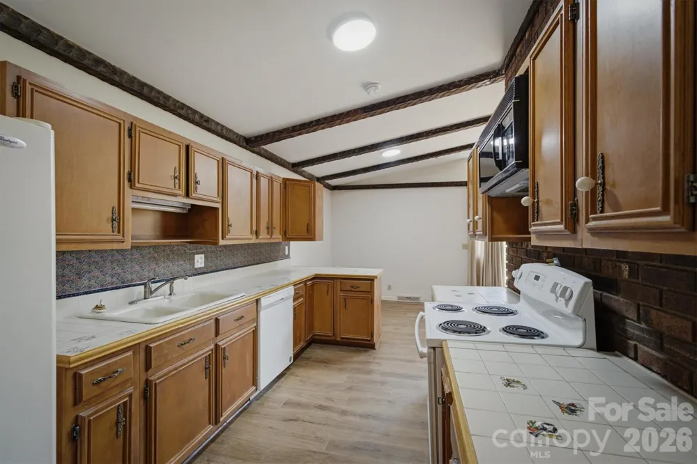 2671 Shady Grove Road Connelly Springs, NC 28612